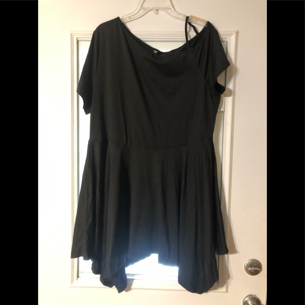 SHEIN dress NWOT
